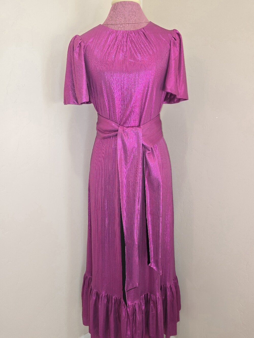 Tuckernuck Pomander Place Angelina Fuchsia Metallic Dress Size M Party Wedding